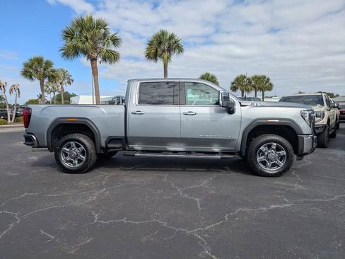 New 2026 GMC Sierra 3500 SLT w/ SLT Premium Package AWD/4WD image 3