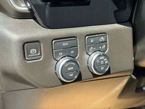 Used 2024 GMC Sierra 1500 Elevation w/ Elevation Premium Package AWD/4WD image 22