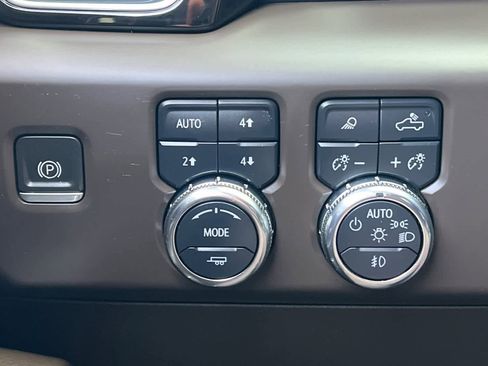 Used 2023 GMC Sierra 1500 Denali w/ Denali Reserve Package image 34