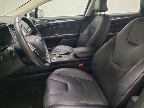 Used 2019 Ford Fusion Energi Titanium image 17