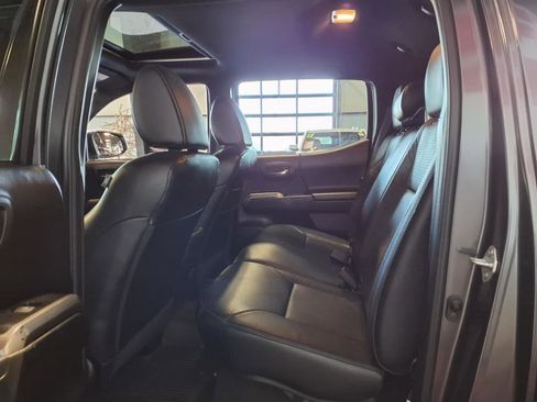 Used 2021 Toyota Tacoma Limited w/ Nightshade Package image 10