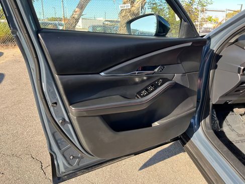 Used 2025 MAZDA CX-30 AWD 2.5 S w/ Preferred Package image 18