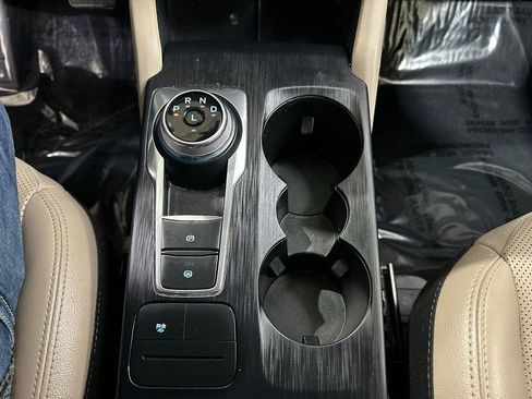 Used 2022 Ford Escape SEL image 20