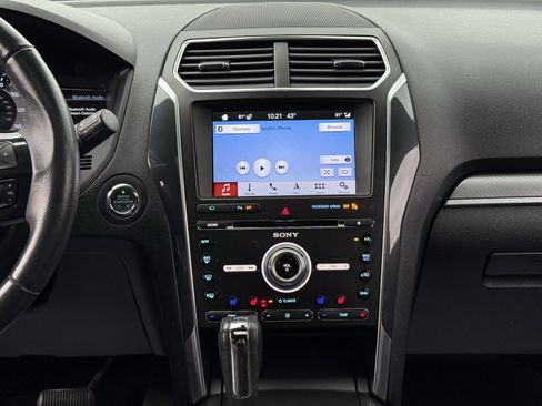 Used 2018 Ford Explorer Sport w/ Equipment Group 401A image 19