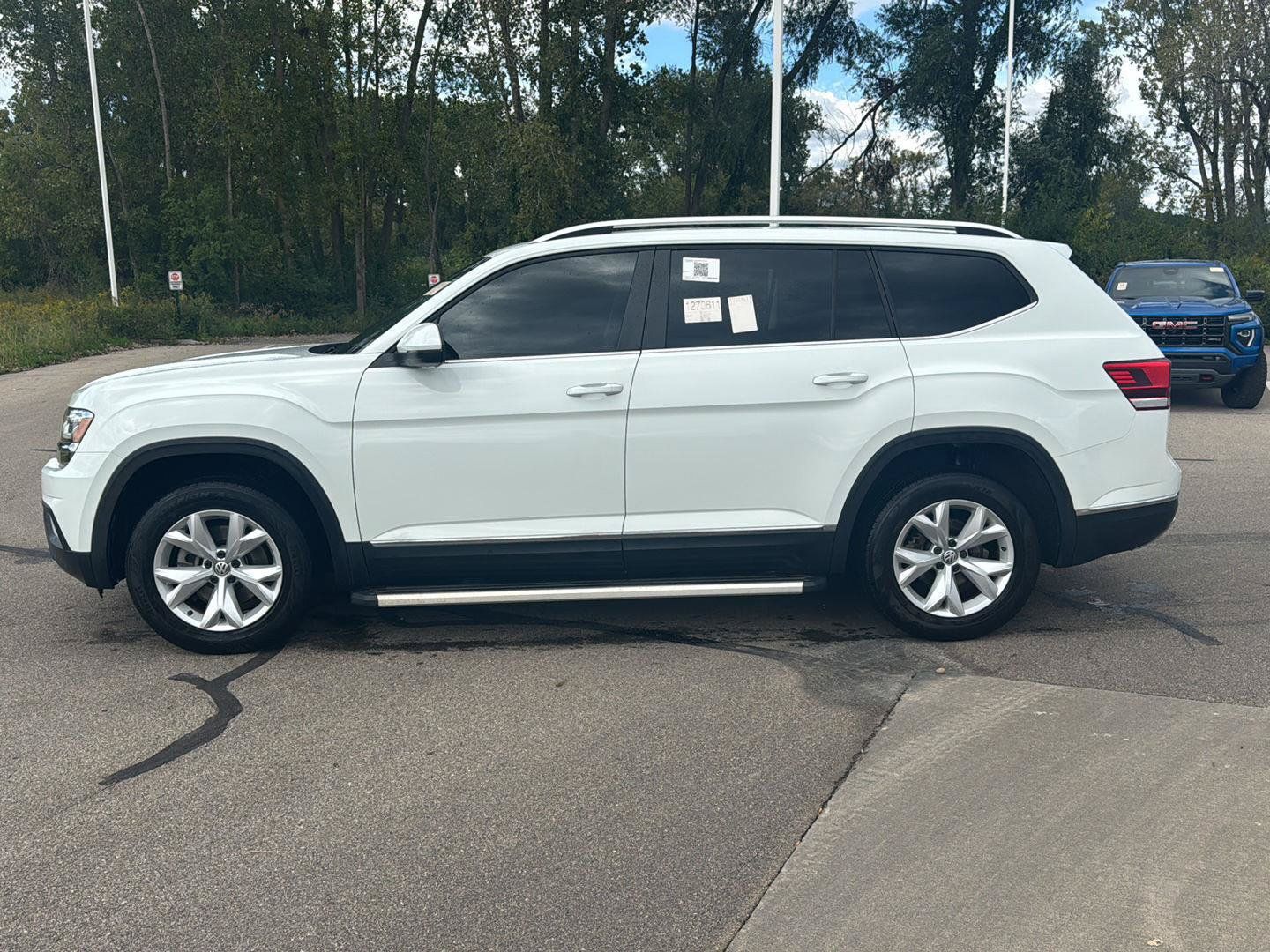Used 2019 Volkswagen Atlas SEL AWD/4WD image 2