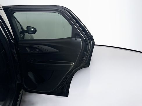 Used 2023 Chevrolet TrailBlazer LS FWD image 30