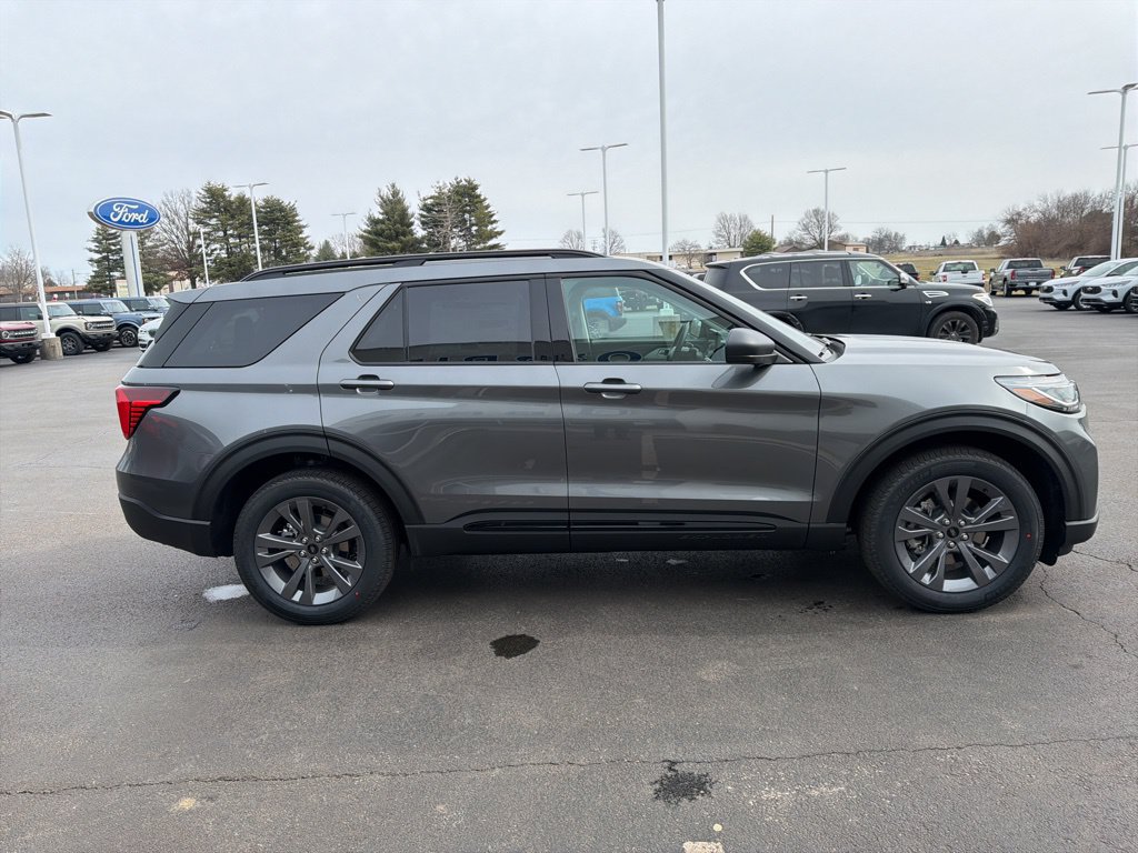New 2026 Ford Explorer Active w/ Active Comfort Package AWD/4WD image 6