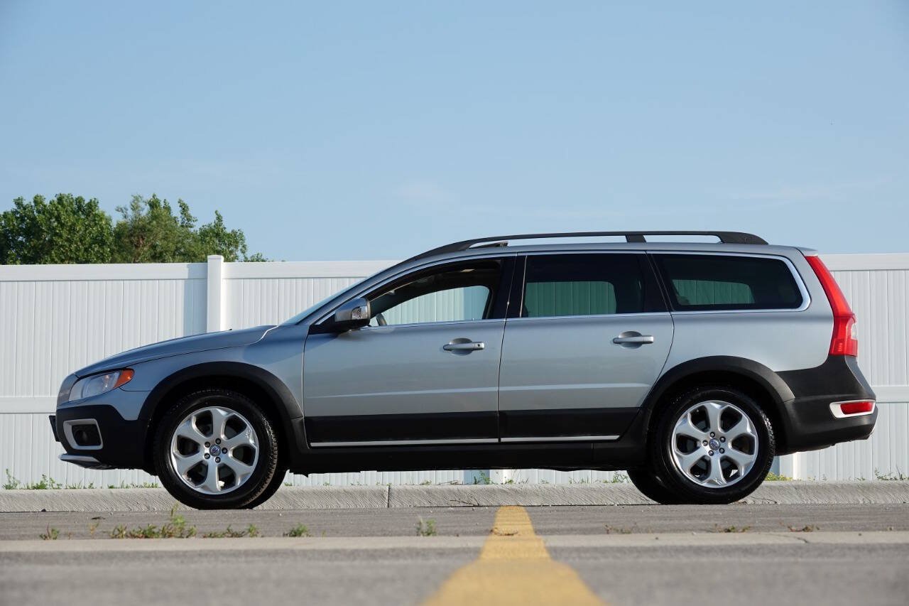 Used 2010 Volvo XC70 T6 AWD/4WD image 41