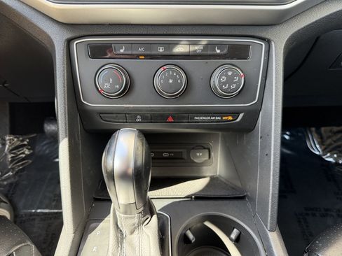 Used 2022 Volkswagen Atlas SE FWD image 24