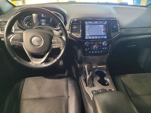 Used 2022 Jeep Grand Cherokee Laredo X AWD/4WD image 22