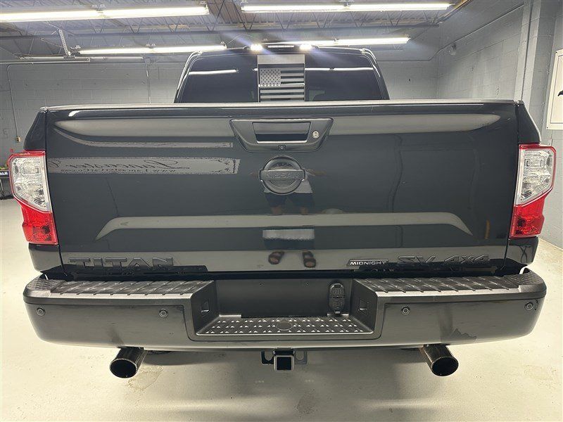 Used 2019 Nissan Titan SV w/ SV Convenience Package AWD/4WD image 6