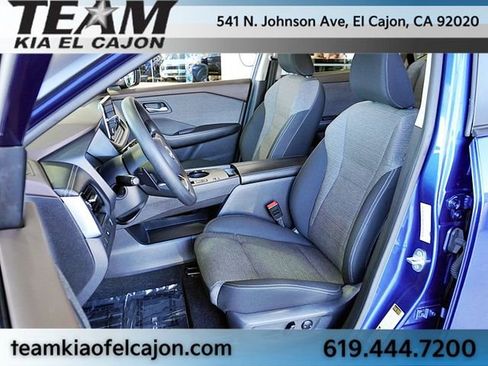 Used 2022 Nissan Rogue SV image 15