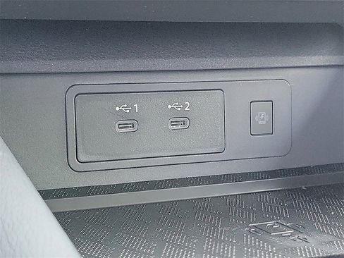 New 2025 Nissan Murano SV image 9