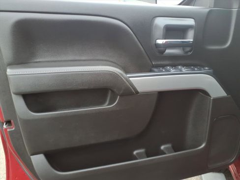 Used 2018 Chevrolet Silverado 1500 LT w/ All Star Edition image 28