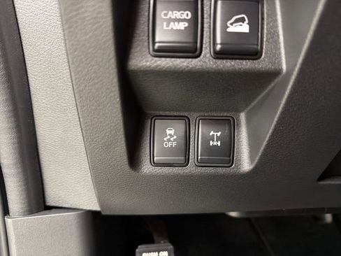 Used 2025 Nissan Frontier PRO-4X w/ Pro Convenience Package image 28