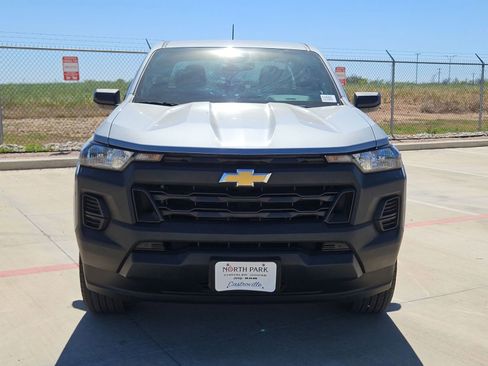 Used 2024 Chevrolet Colorado W/T image 8