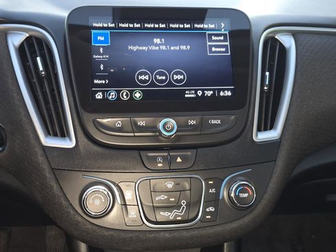 Used 2024 Chevrolet Malibu LS FWD image 15