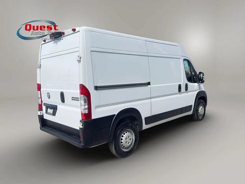 Used 2025 RAM ProMaster 2500 w/ Convenience Group FWD image 3