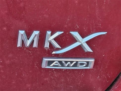 Used 2013 Lincoln MKX AWD image 16