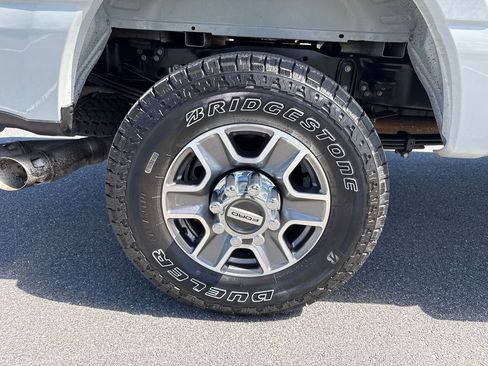 Used 2025 Ford F350 Lariat w/ Camper Package image 35