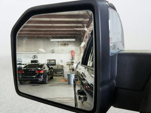 Used 2019 Ford F150 Lariat AWD/4WD image 9
