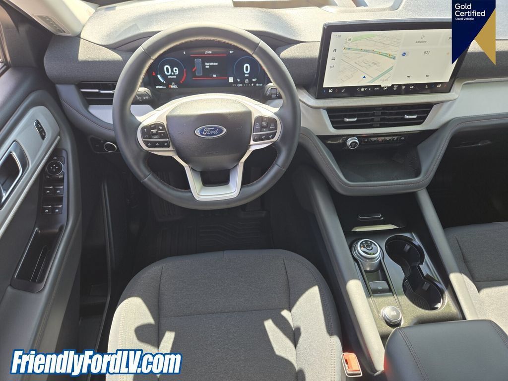 Certified 2025 Ford Explorer Active RWD image 14
