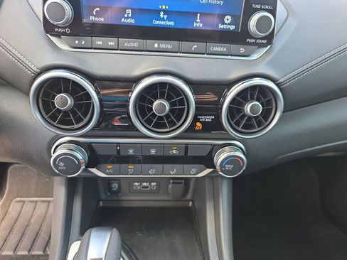 Used 2025 Nissan Sentra SV FWD image 16