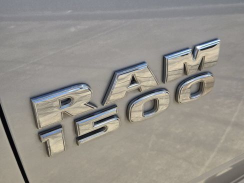 Used 2018 RAM 1500 Tradesman w/ Chrome Appearance Group AWD/4WD image 13