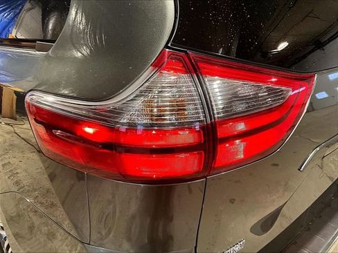 Used 2020 Toyota Sienna XLE w/ XLE Navigation Package image 33