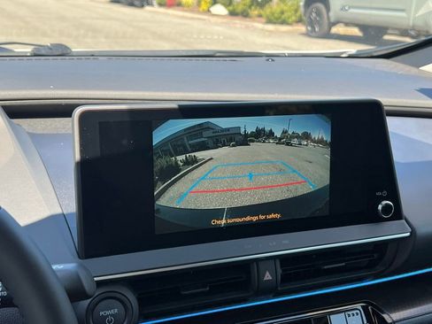 Certified 2026 Toyota Prius Plug-In Hybrid FWD image 25