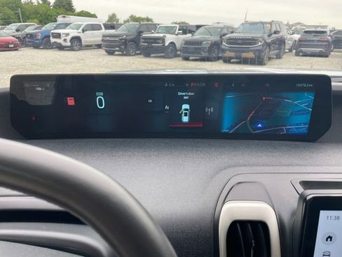 Used 2025 Ford Expedition Max Active RWD image 32