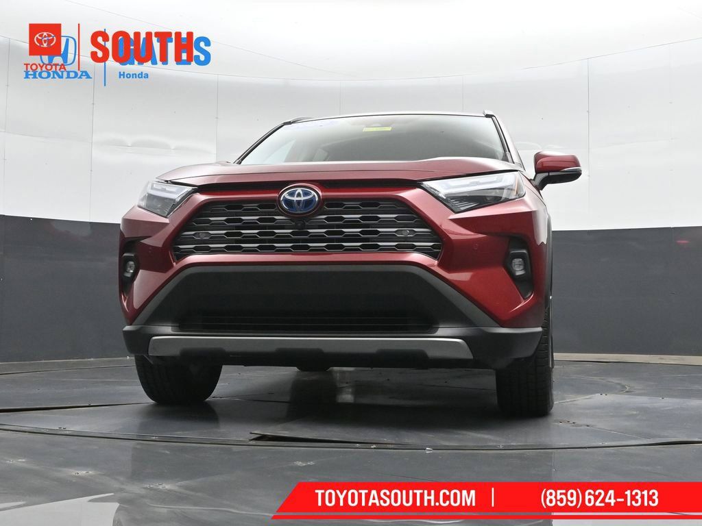 Used 2022 Toyota RAV4 Limited AWD/4WD image 40