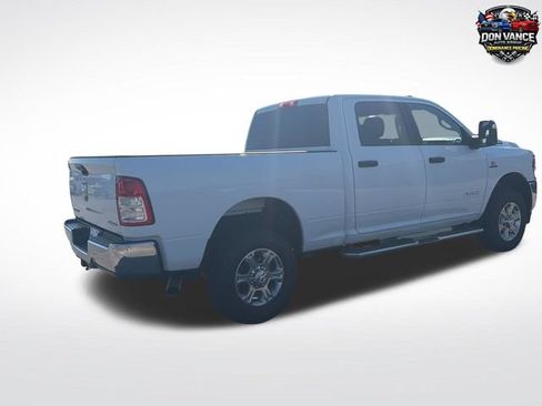 Used 2024 RAM 2500 Big Horn w/ Off Road Package AWD/4WD image 5
