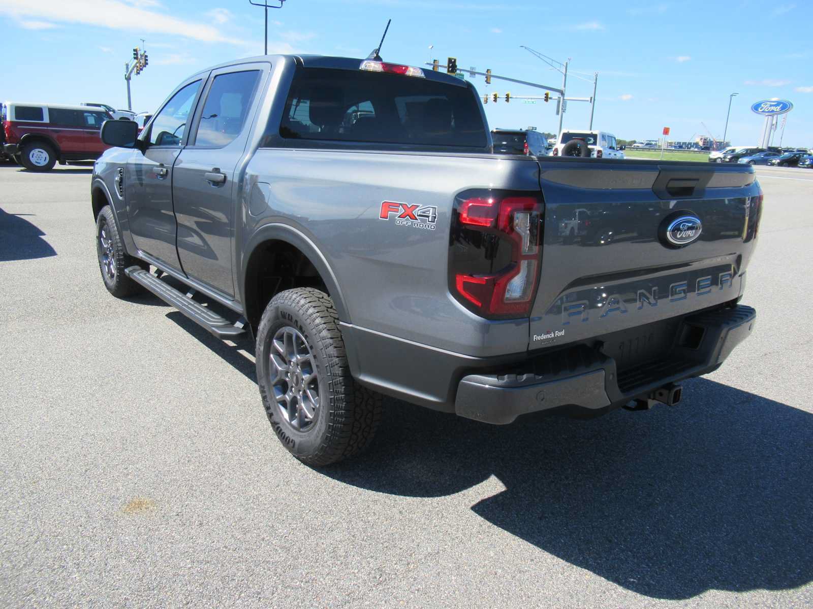 New 2026 Ford Ranger XLT w/ FX4 Off-Road Package AWD/4WD image 7