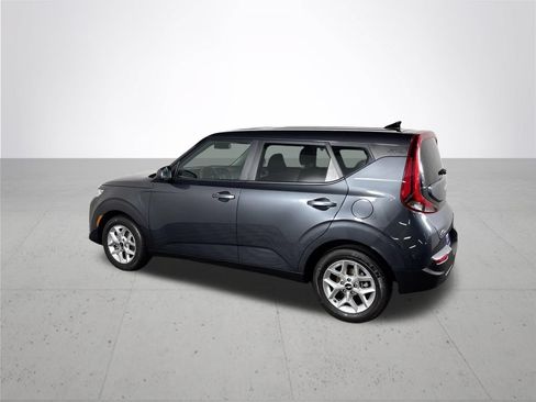 Used 2022 Kia Soul LX w/ Technology Package FWD image 8