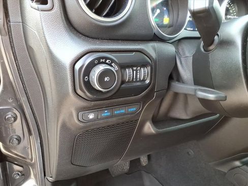 Used 2021 Jeep Wrangler Unlimited Sahara w/ Cold Weather Group image 18