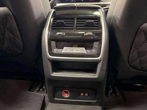 Used 2023 BMW X7 M60i w/ Executive Package AWD/4WD image 32