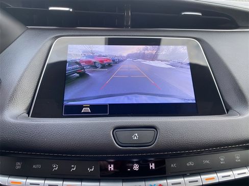 Certified 2023 Cadillac XT4 Luxury w/ Cold Weather Package image 23