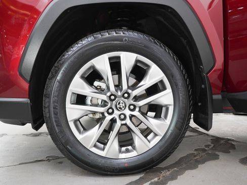 Used 2025 Toyota RAV4 XLE Premium w/ Weather Package AWD/4WD image 32