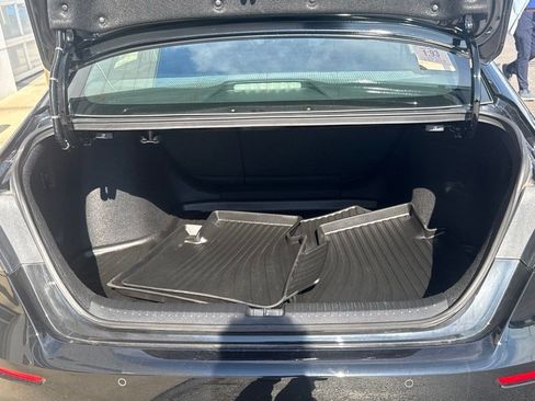 Used 2023 Honda Accord Touring image 7
