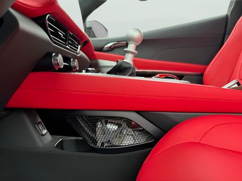 Used 2025 Lotus Emira RWD image 20