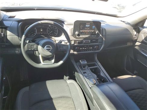 Used 2023 Nissan Pathfinder S w/ Cargo Package image 10