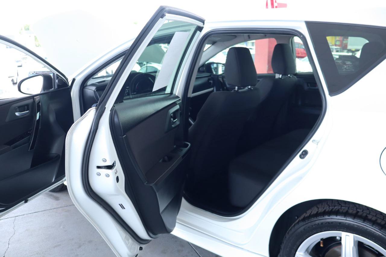 Used 2016 Scion iM FWD image 31
