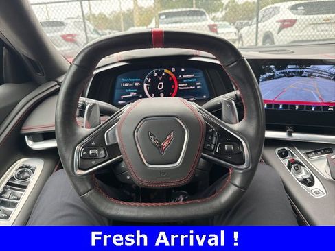 Used 2021 Chevrolet Corvette Stingray w/ Z51 Performance Package image 4