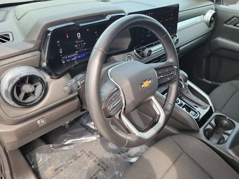 Used 2023 Chevrolet Colorado LT w/ LT Convenience Package AWD/4WD image 17