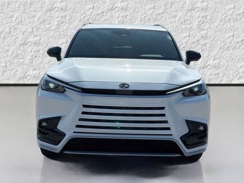 New 2026 Lexus TX 500h AWD image 8