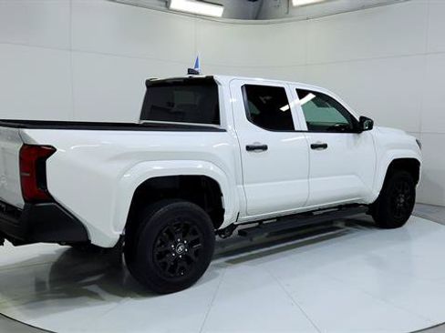 Used 2024 Toyota Tacoma SR RWD image 8