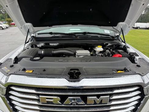 New 2026 RAM 1500 Laramie AWD/4WD image 31