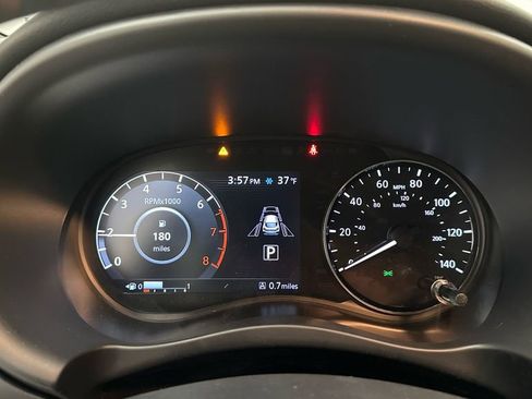 Used 2024 Nissan Kicks SR w/ SR Premium Package FWD image 16