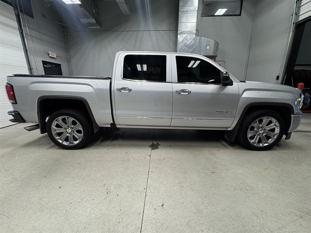 Used 2018 GMC Sierra 1500 Denali w/ Denali Ultimate Package AWD/4WD image 9